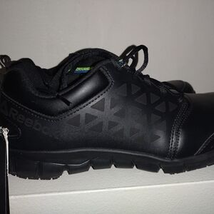 Reebok Black Athletic Shoes with Durable Grip Sole